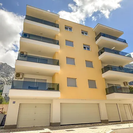 Dina - Sea View Apartment With Parking *