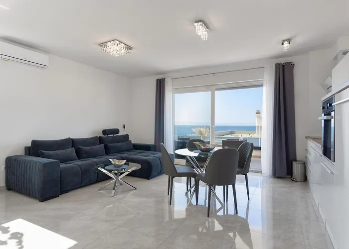 Sea View With Parking - Dina Apartment Makarska