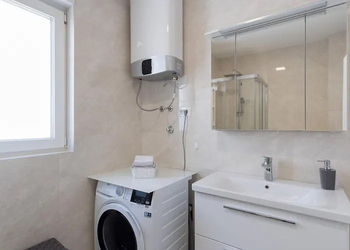 Sea View With Parking - Dina * Makarska