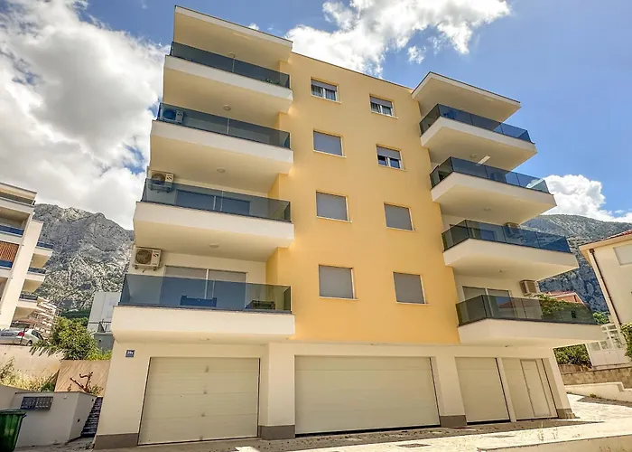 Sea View With Parking - Dina *